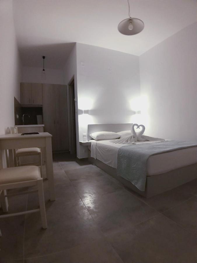 Mavrikou Helen Apartments Skyros Exteriör bild