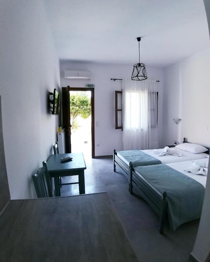 Mavrikou Helen Apartments Skyros Exteriör bild
