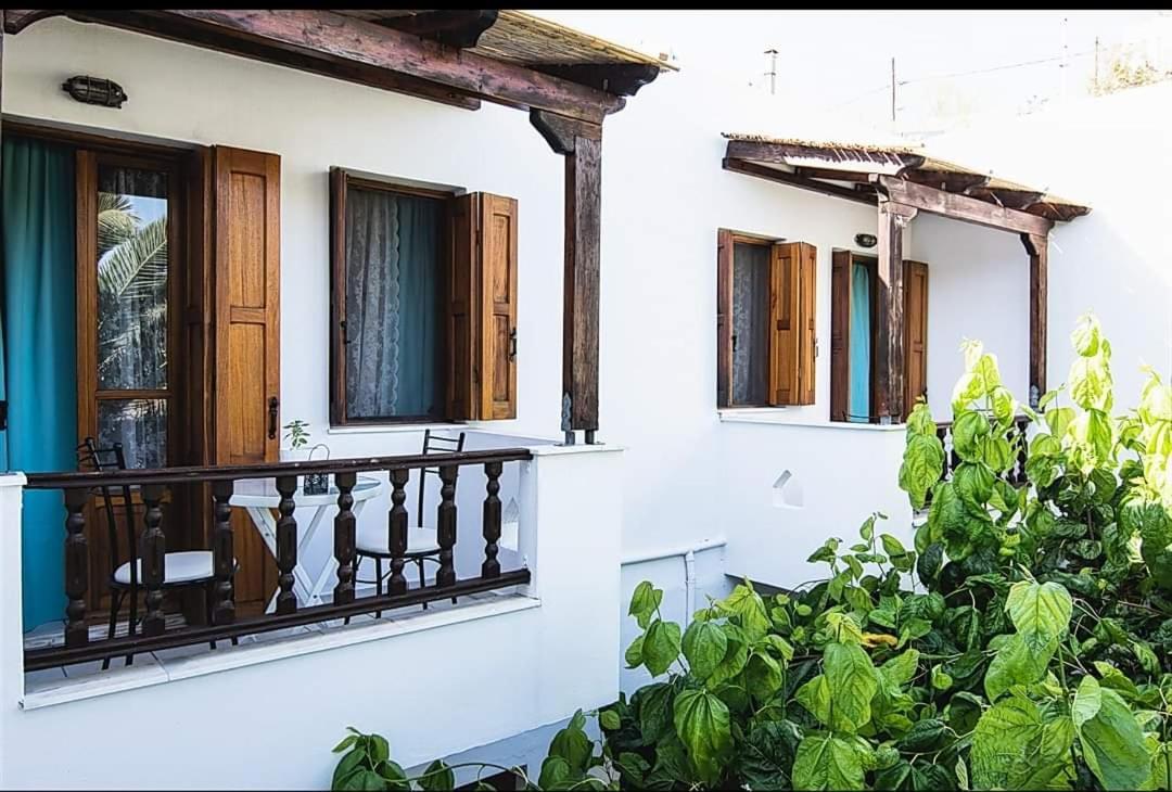 Mavrikou Helen Apartments Skyros Exteriör bild