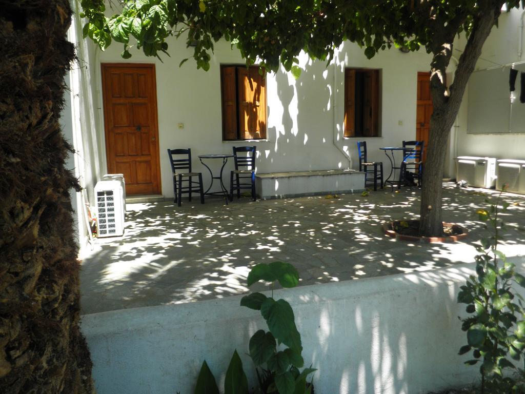Mavrikou Helen Apartments Skyros Rum bild